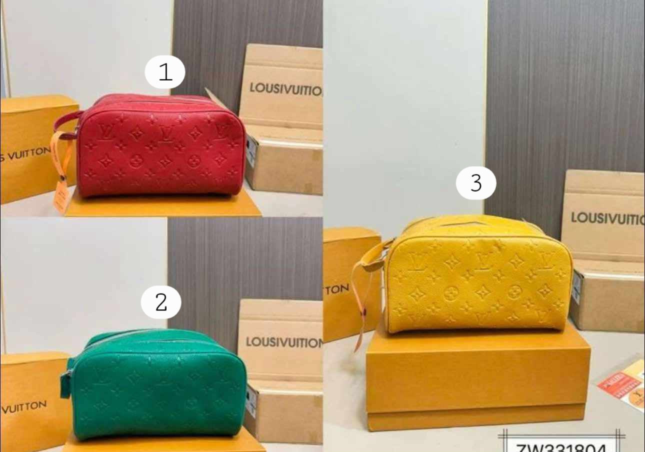 L Cosmetic bags
