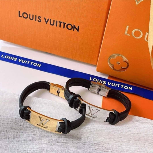 L Leather Bangle