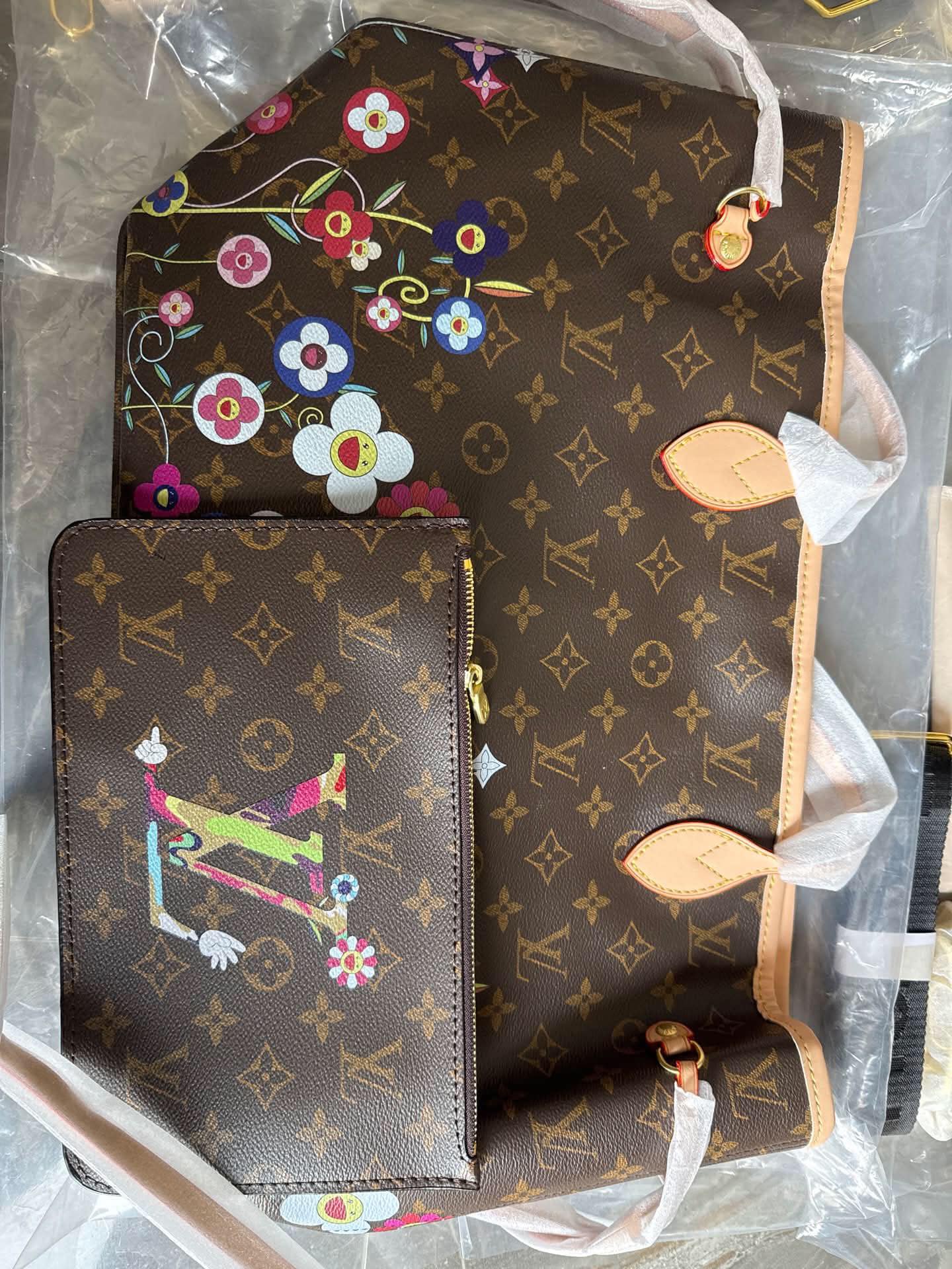 L Never Full TM Bags