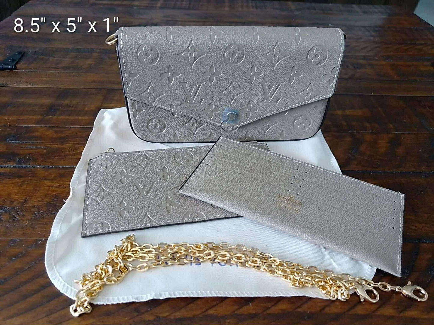 L Grey Chain Crossbody Bags W Cardholders