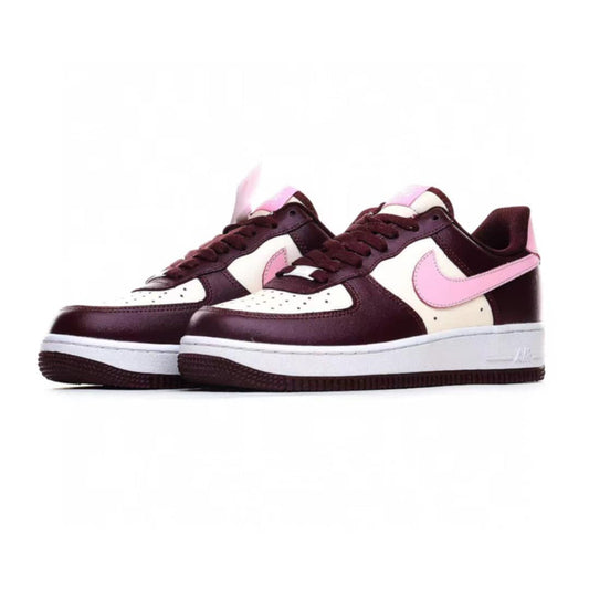 NKE Sneakers Burgundy/Pink
