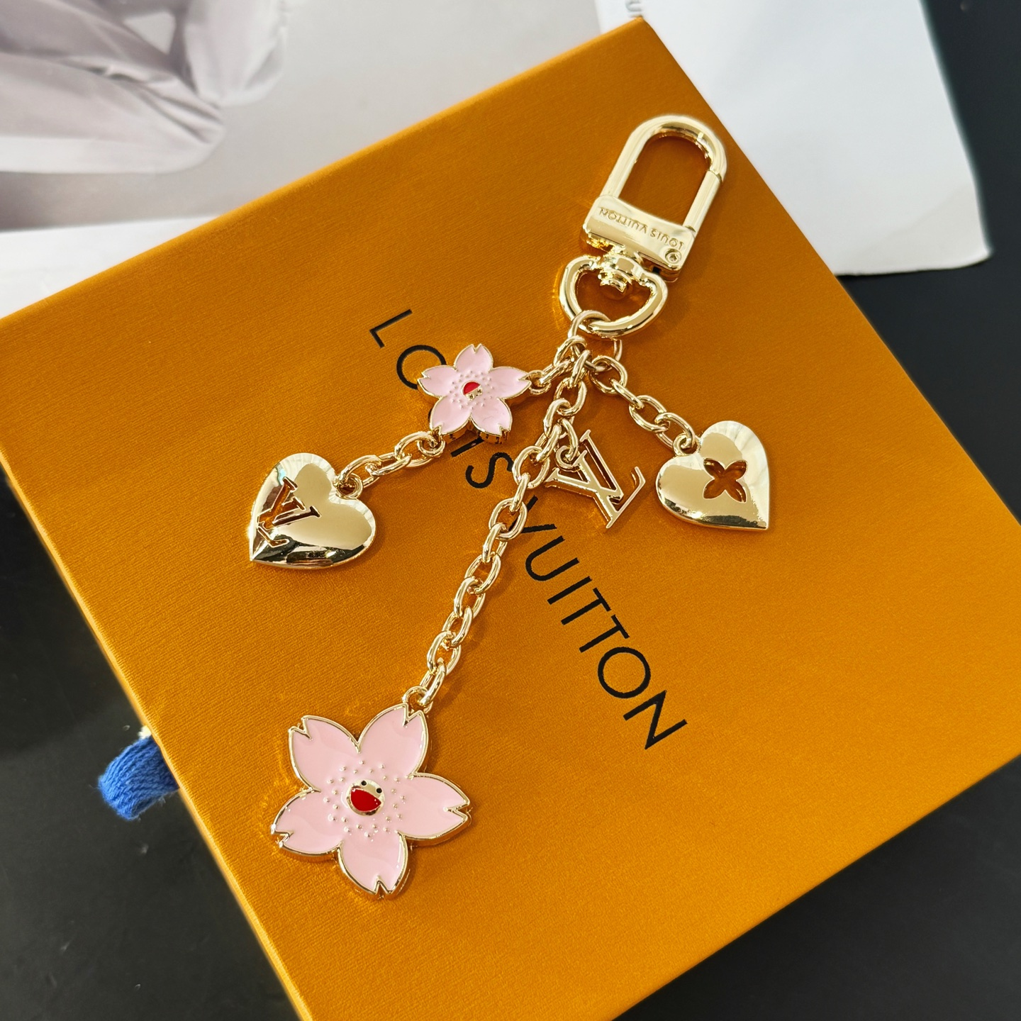L Pink Flower Keychain & Bag Charm