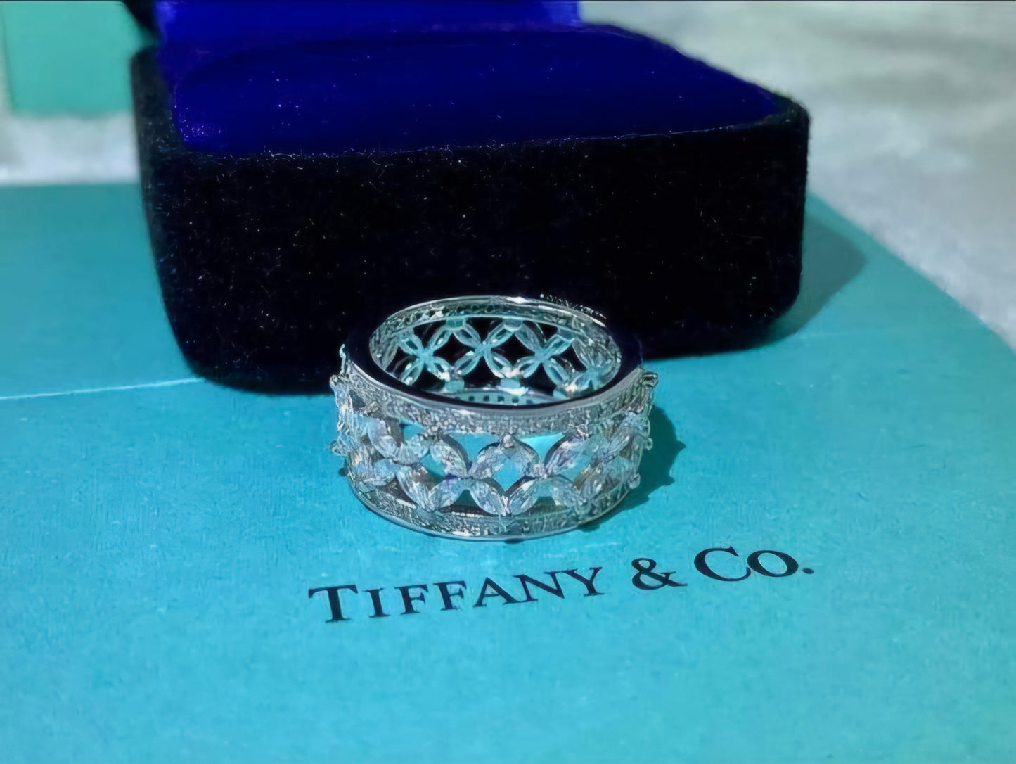 T ring 12