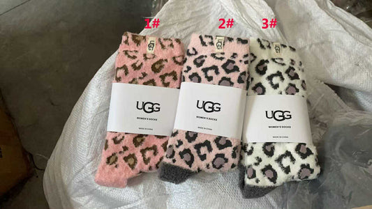 U Socks 19 Fuzzy Leopard