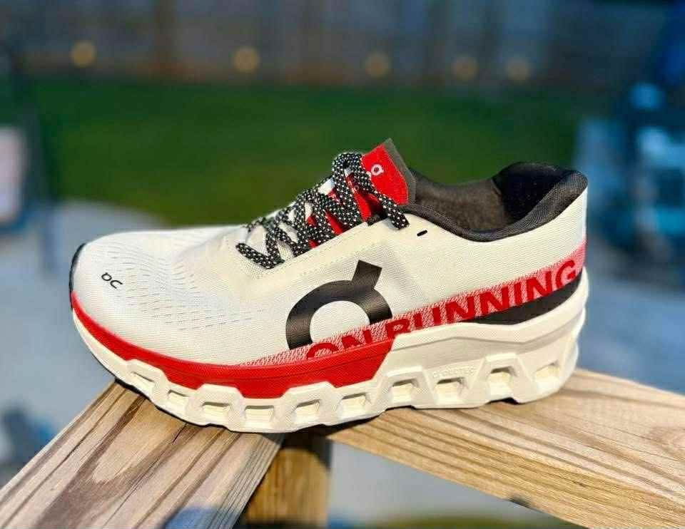 On C Sneakers White/Red/Black