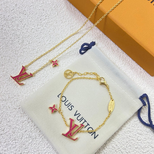 L Logo Jewelry Set