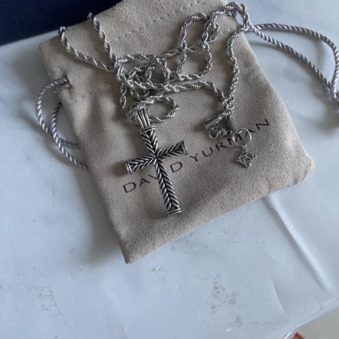 DY Cross Necklace 3
