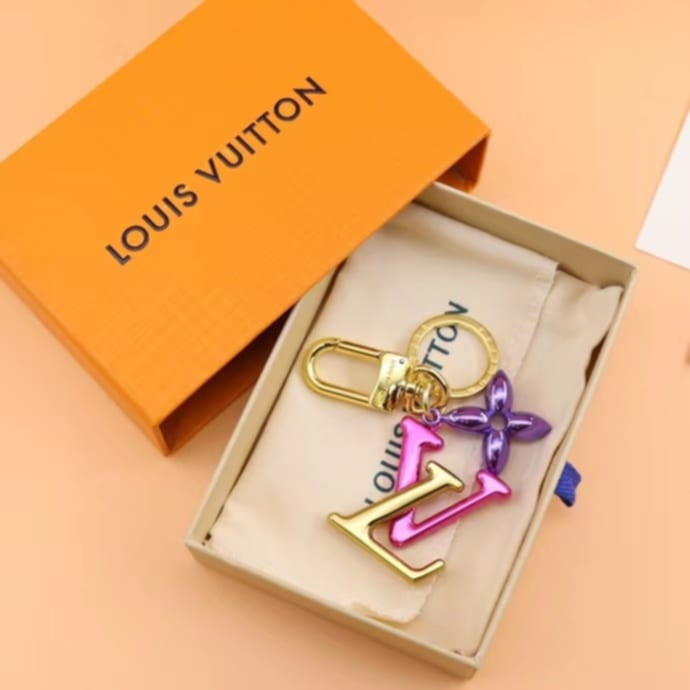 L Logo Charm Keychain 5