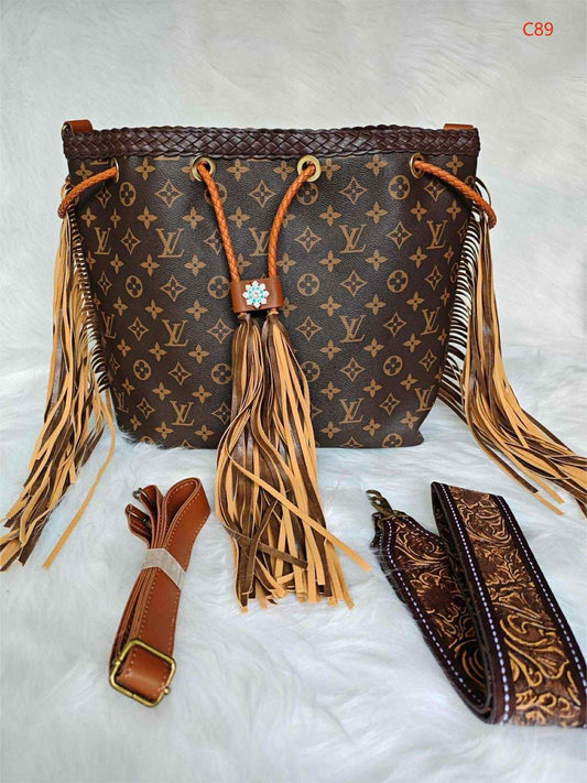 L Mono Fringe Bag New