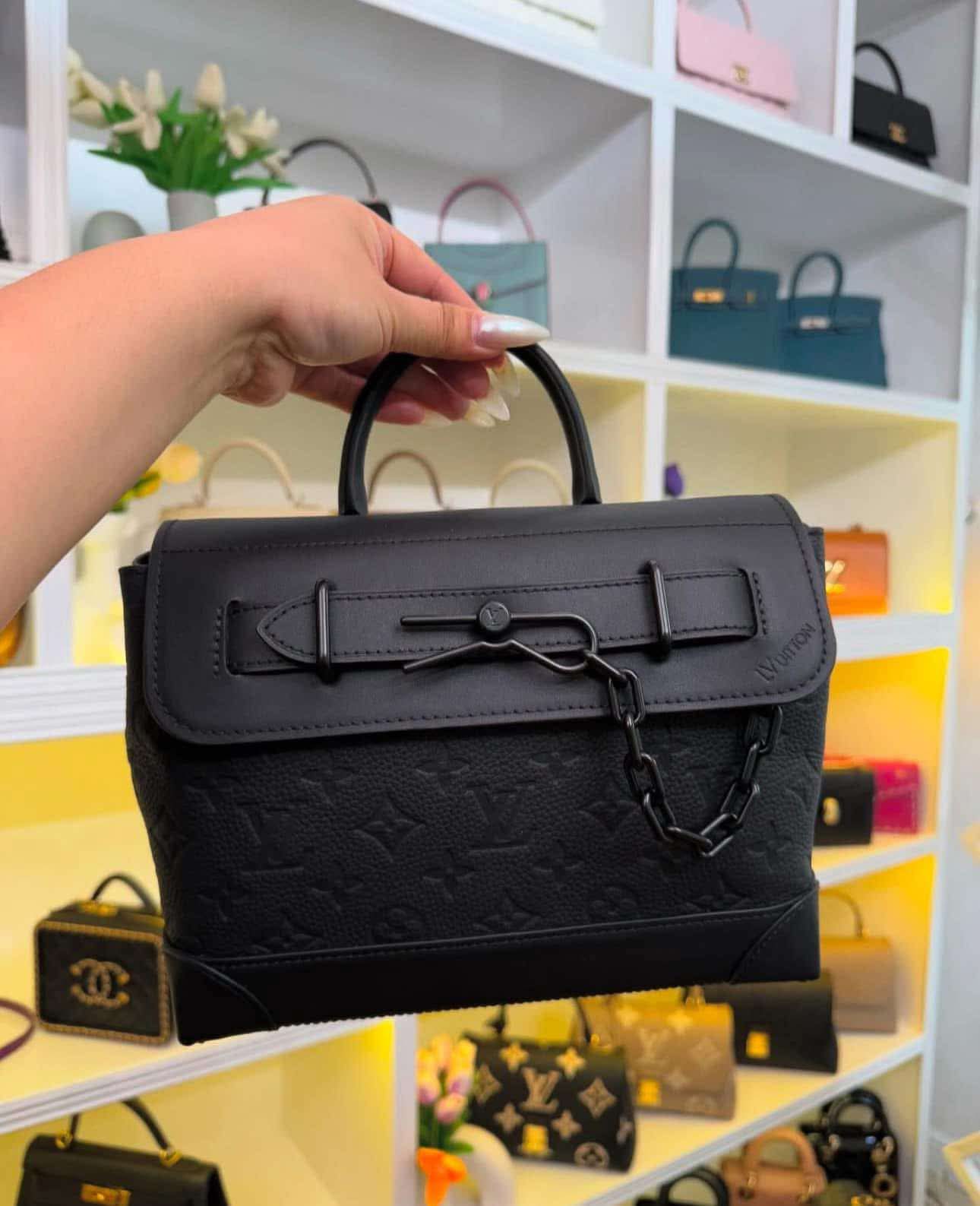 L Pin Bag Black