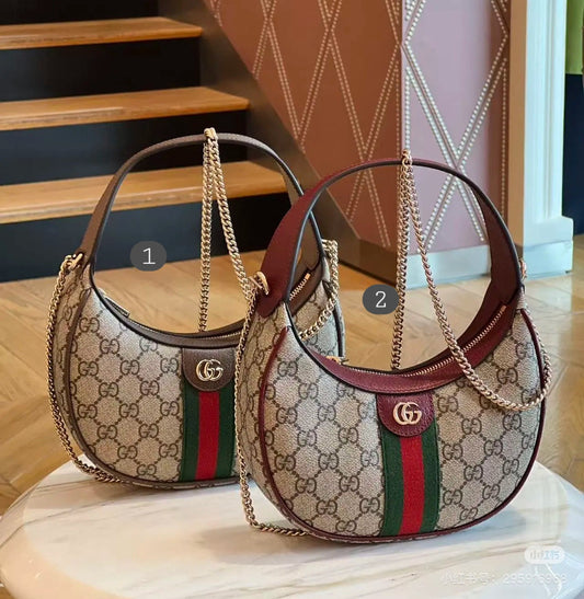 G&G Crescent Bags