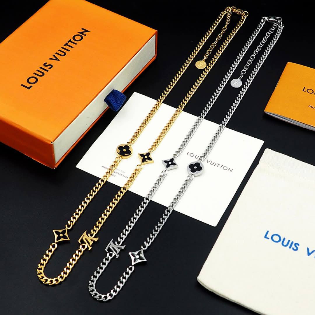 L  Thick Chain Necklace