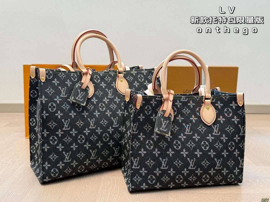 L Black Tote Large/Mid