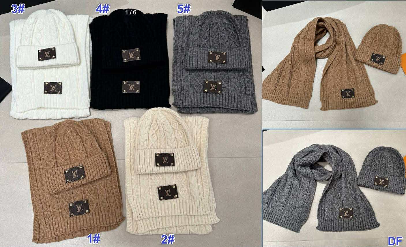 Hat/Scarf Set