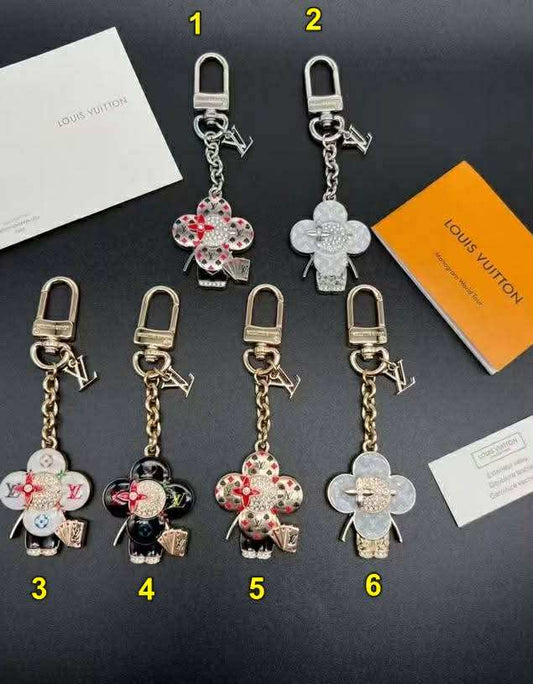 L Keychains Flower TM