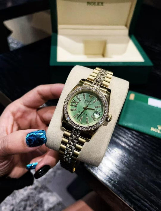 R Watch Mint