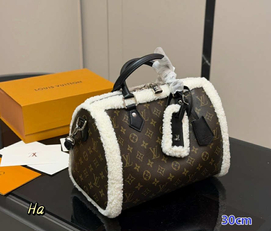 L Mono/ Sherpa Bag