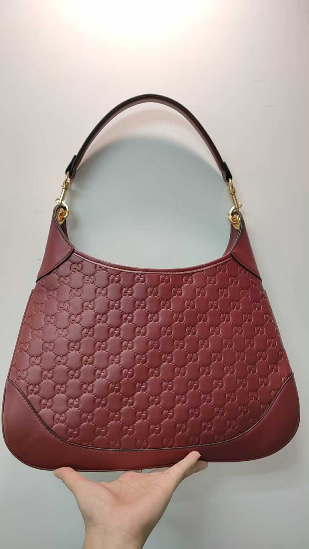 GG Quilted Bag Wine