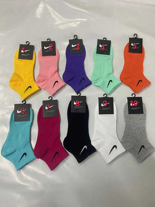 NKE Socks Solid Ankle