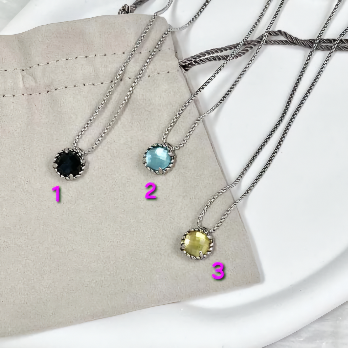 DY Pendant Necklace