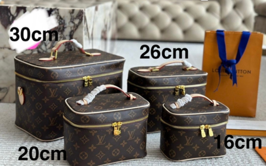 L mono Makeup Cases