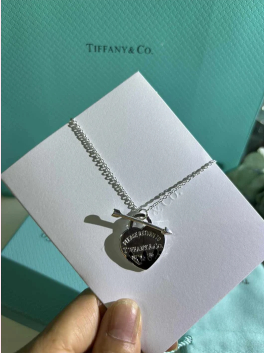 T&C Heart & Arrow Necklace