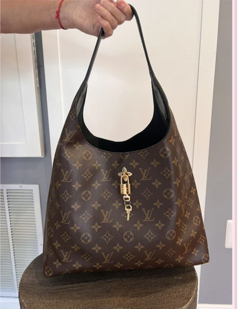 L Mono Lock & Key Bag